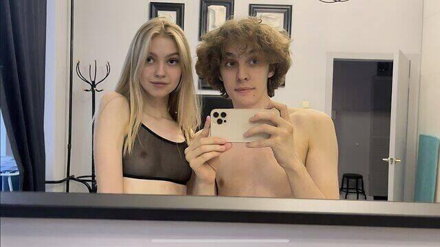 Стеснительная русская блондинка все-таки согласилась попробовать снять домашний секс